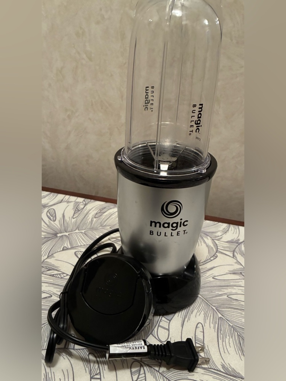 Magic Bullet Blender Perfect for Single Blends! MBR-0401 Mini